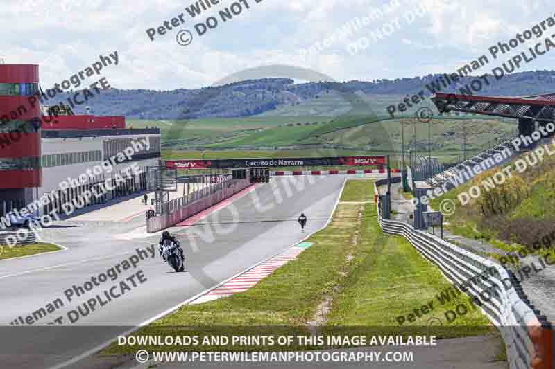 cadwell no limits trackday;cadwell park;cadwell park photographs;cadwell trackday photographs;enduro digital images;event digital images;eventdigitalimages;navarra;no limits trackdays;peter wileman photography;racing digital images;trackday digital images;trackday photos